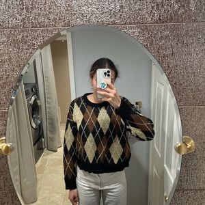 Brown, patterned sweater!